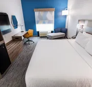 Holiday Inn Express & Suites Huntsville Airport by IHG hotel detail image 5
