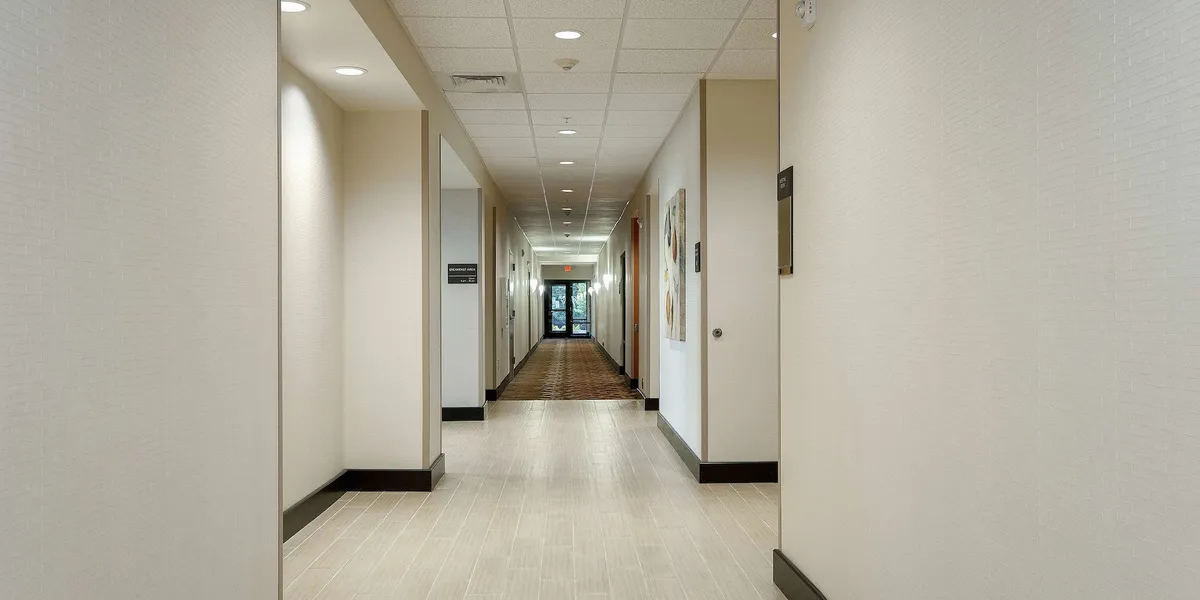 Hampton Inn & Suites Seneca-Clemson Area hotel detail image 2