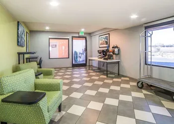 Quality Inn Needles hotel thumbnail 4