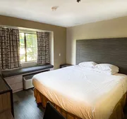 Travelodge by Wyndham Arlington/Dallas Area hotel detail image 4
