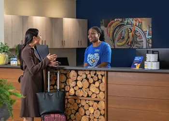 Accent Inns Kelowna hotel thumbnail 5