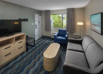 Accent Inns Kelowna hotel thumbnail 8