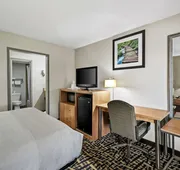 Quality Inn Bowling Green South hotel detail image 7
