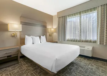 Best Western Kettleman City Inn & Suites hotel thumbnail 5