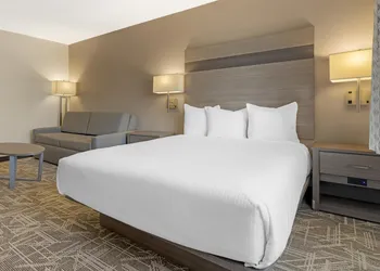 Best Western Kettleman City Inn & Suites hotel thumbnail 6