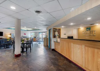 Quality Inn & Suites Mansfield hotel thumbnail 3