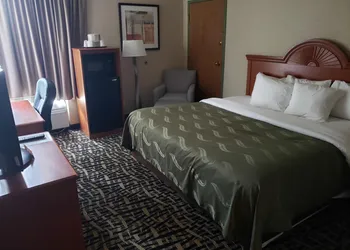 Quality Inn & Suites Mansfield hotel thumbnail 5