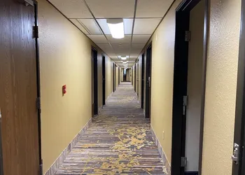 Super 8 by Wyndham Chadron NE hotel thumbnail 2