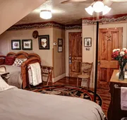 The Queen, A Victorian Bed & Breakfast hotel detail image 3