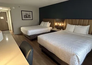 Best Western Plus Meadowlands hotel thumbnail 6