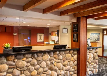 Lobstick Lodge hotel thumbnail 2
