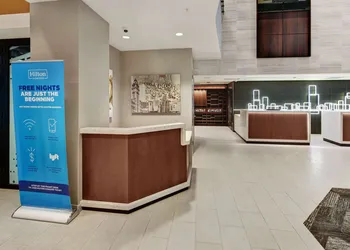 Hampton Inn & Suites Chicago Downtown hotel thumbnail 8