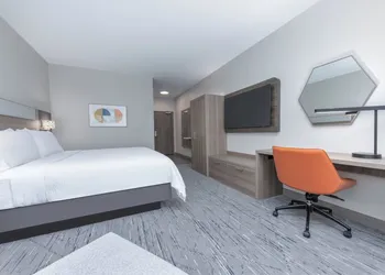 Holiday Inn Express Suites Beeville by IHG hotel thumbnail 4