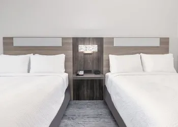 Holiday Inn Express Suites Beeville by IHG hotel thumbnail 6
