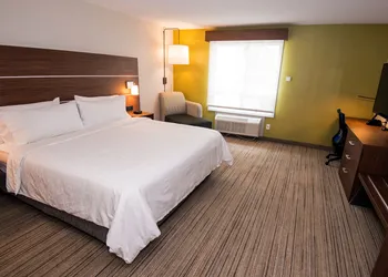 Holiday Inn Express Hotel & Suites Hinton by IHG hotel thumbnail 6