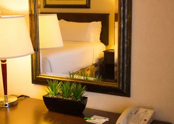 Holiday Inn Hotel & Suites West Edmonton by IHG hotel thumbnail 3