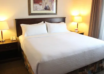 Holiday Inn Hotel & Suites West Edmonton by IHG hotel thumbnail 5