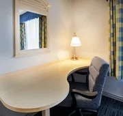 Hampton Inn & Suites Cape Cod-West Yarmouth hotel detail image 5