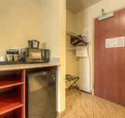 Cobblestone Inn & Suites - Holyoke hotel detail image 5