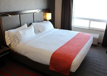 Chateau Inn & Suites Bonnyville hotel thumbnail 2
