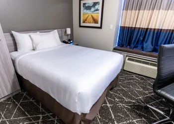 Microtel Inn & Suites By Wyndham Lloydminster hotel thumbnail 5