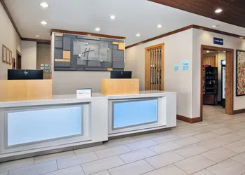 Holiday Inn Express & Suites Buffalo by IHG hotel thumbnail 2