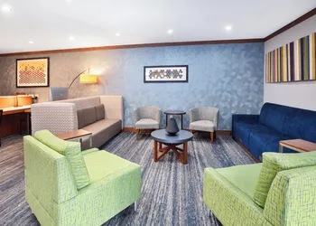 Holiday Inn Express & Suites Buffalo by IHG hotel thumbnail 3