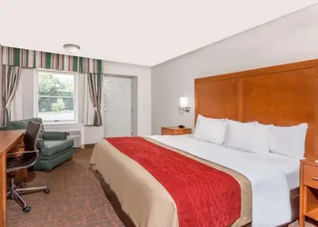 Days Inn by Wyndham Williamsburg Historic Area hotel thumbnail 3