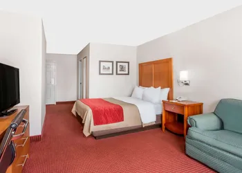 Days Inn by Wyndham Williamsburg Historic Area hotel thumbnail 6