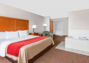 Days Inn by Wyndham Williamsburg Historic Area hotel thumbnail 8