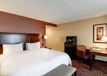 Hampton Inn by Hilton Sudbury hotel thumbnail 4