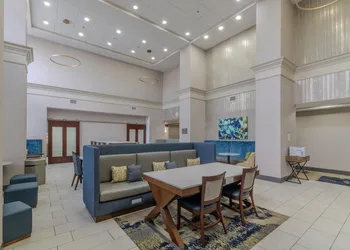 Hampton Inn & Suites Florence-Downtown hotel thumbnail 6