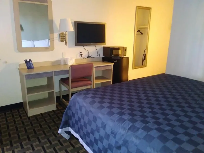 Americas Best Value Inn Amarillo Airport hotel detail image 6