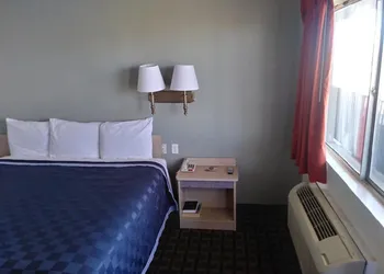Americas Best Value Inn Amarillo Airport hotel thumbnail 7