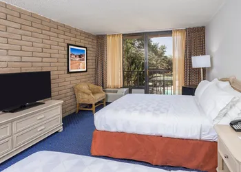 Holiday Inn Canyon De Chelly by IHG hotel thumbnail 6