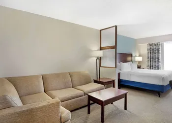 Best Western Plus Crossroads Inn & Suites hotel thumbnail 5