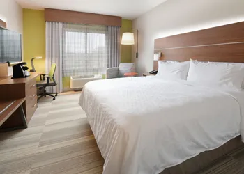 Holiday Inn Express Hotel & Suites Camden by IHG hotel thumbnail 6