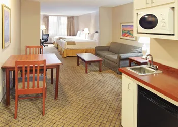 Holiday Inn Express Hotel & Suites Camden by IHG hotel thumbnail 8