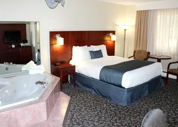 Quality Inn Mont-Laurier hotel thumbnail 6