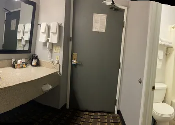 Quality Inn Mauston I-90 hotel thumbnail 8