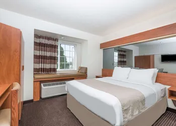 Microtel Inn & Suites by Wyndham Rice Lake hotel thumbnail 6