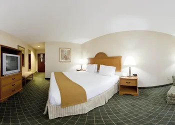 Holiday Inn Express Hotel & Suites Sylacauga by IHG hotel thumbnail 3