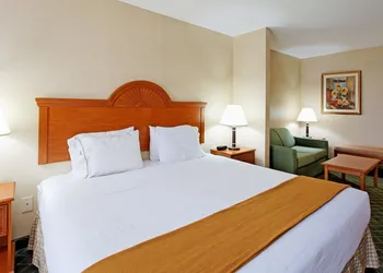 Holiday Inn Express Hotel & Suites Sylacauga by IHG hotel thumbnail 7