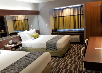 Microtel Inn & Suites by Wyndham Bellevue/Omaha hotel thumbnail 8