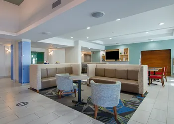Holiday Inn Express Hotel & Suites Weston by IHG hotel thumbnail 8