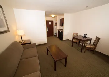 Holiday Inn Express Hotel & Suites WHITECOURT by IHG hotel thumbnail 3