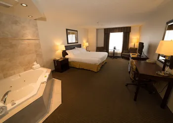 Holiday Inn Express Hotel & Suites WHITECOURT by IHG hotel thumbnail 4