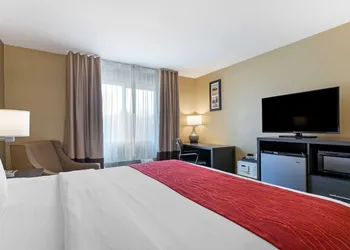 Comfort Inn & Suites Ponca City near Marland Mansion hotel thumbnail 5