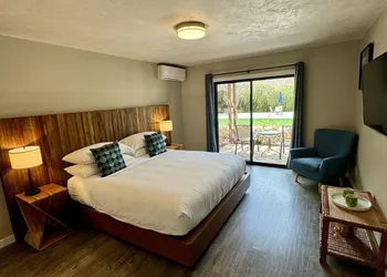Hidden Valley Inn hotel thumbnail 3
