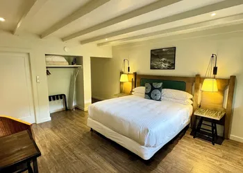 Hidden Valley Inn hotel thumbnail 5